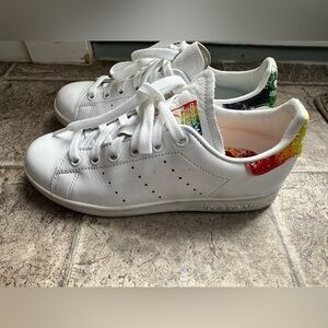 Rare Special Edition: Adidas Originals Stan Smith White Sneakers